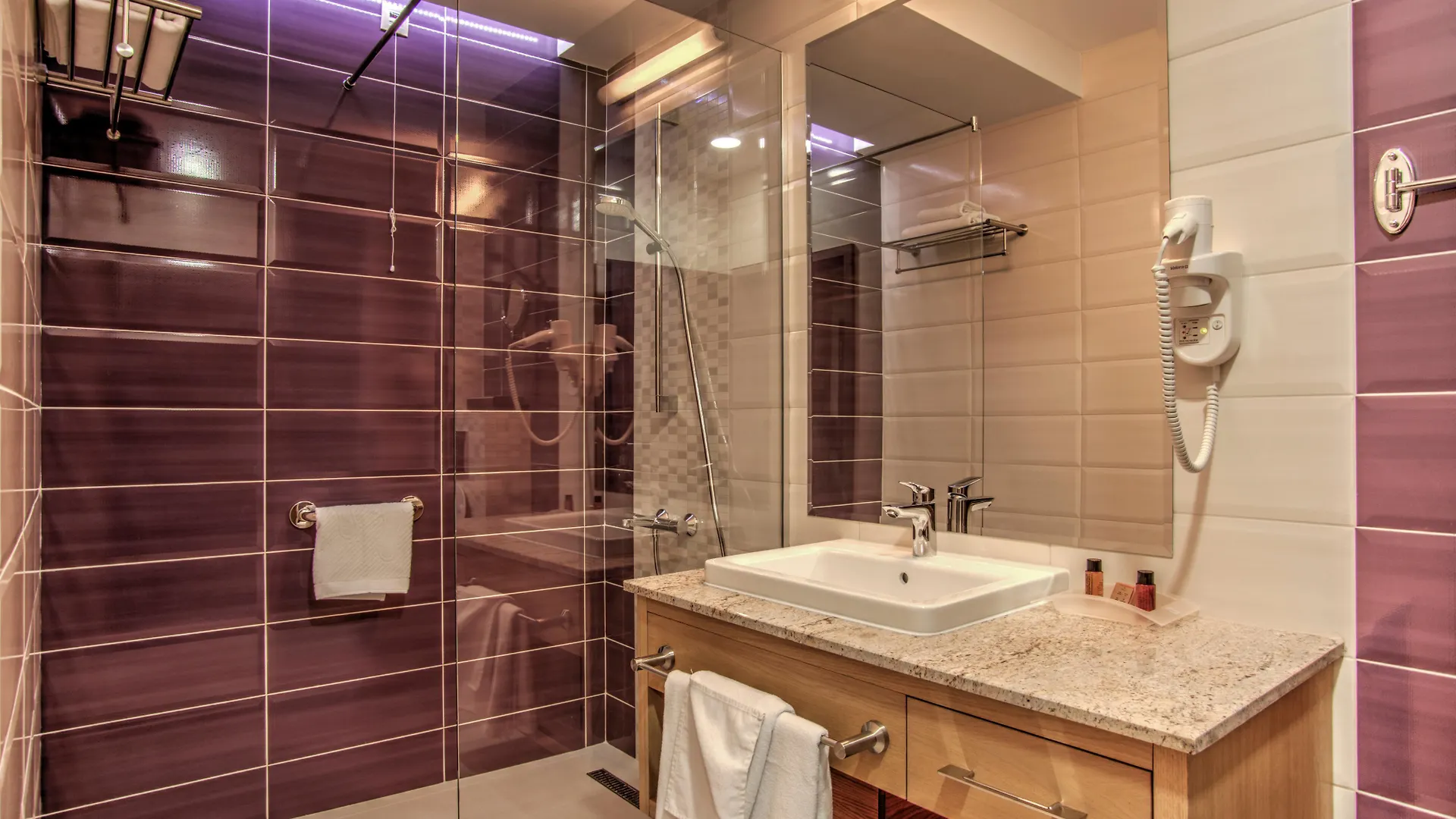 Holiday Inn Plovdiv By Ihg Otel